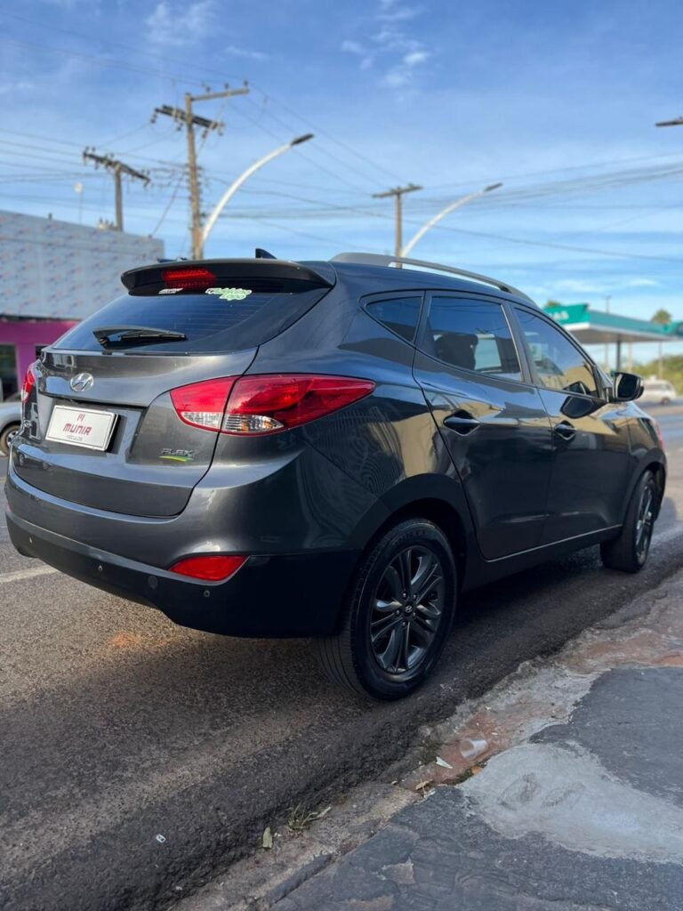 WhatsApp Image 2025-11-10 at 23.00.23